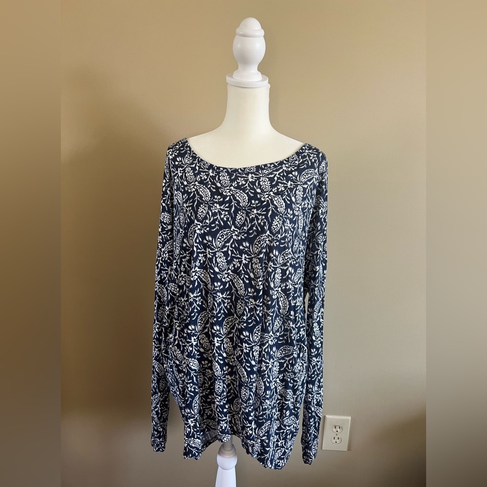 Old Navy Navy and White Long Sleeve Printed Shirt